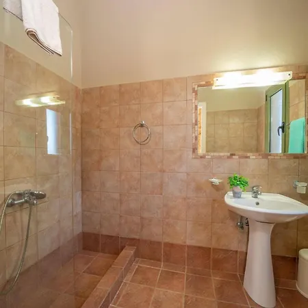 فيلة Ifandis By *